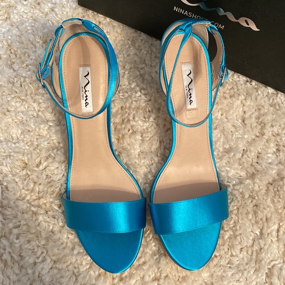 Nina Venetia Blue Heels - Picture 4 of 6